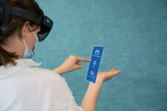 QNNECT custom software design for secure communication - with UX and User testing in mind, for a good interaction design for mobile users