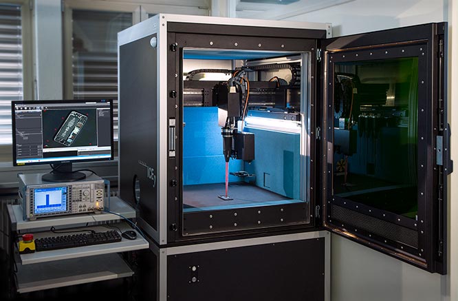 QNNECT custom software design for secure communication - with UX and User testing in mind, for a good interaction design for mobile users